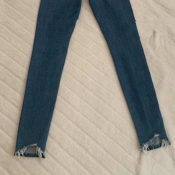 American eagle ripped jeans - Picture 4 of 4